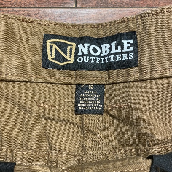 Men’s Noble Outfitters Shorts - Picture 2 of 7